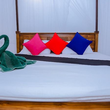 Sajana Ocean Hill Bed & Breakfast มิริสซา ภายนอก รูปภาพ