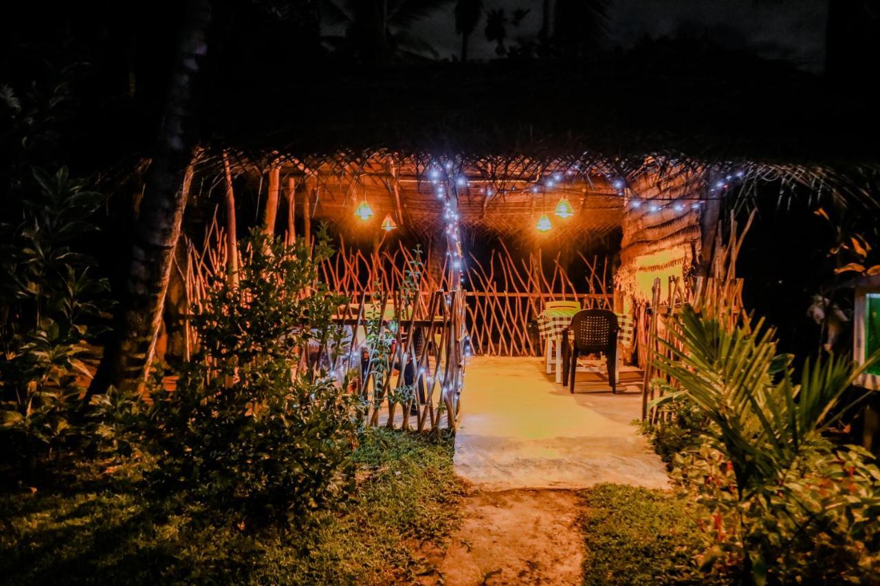 Sajana Ocean Hill Bed & Breakfast มิริสซา ภายนอก รูปภาพ
