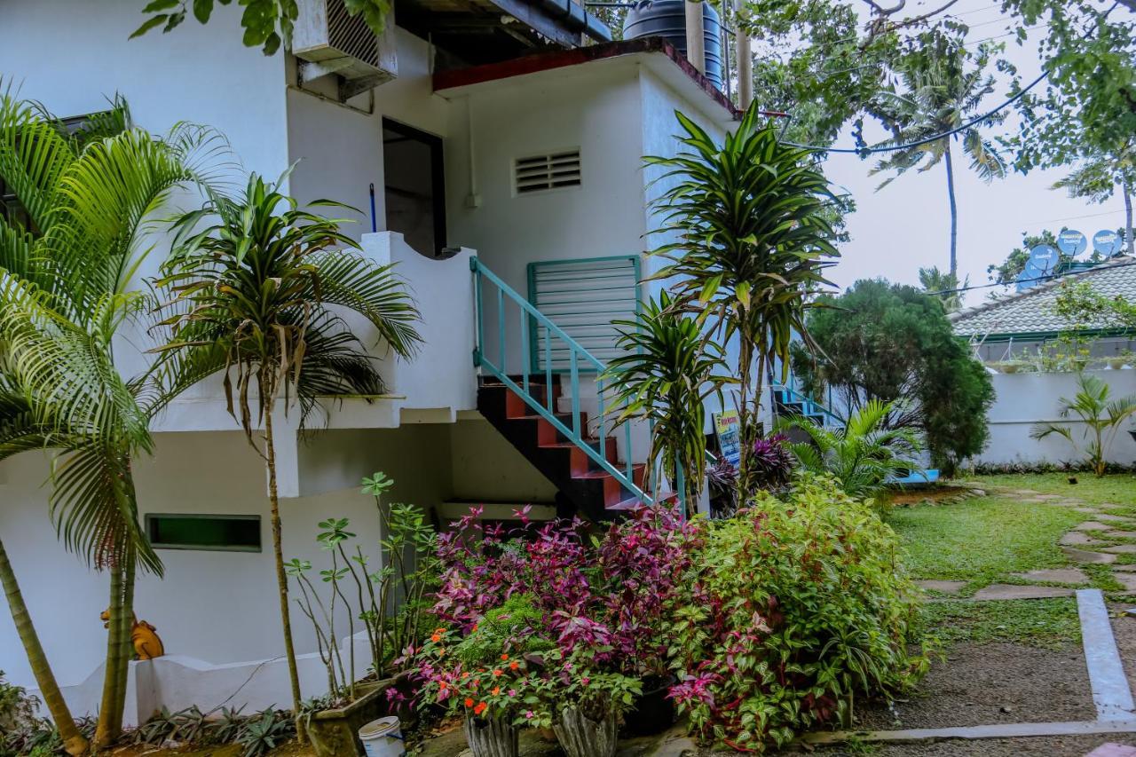 Sajana Ocean Hill Bed & Breakfast มิริสซา ภายนอก รูปภาพ