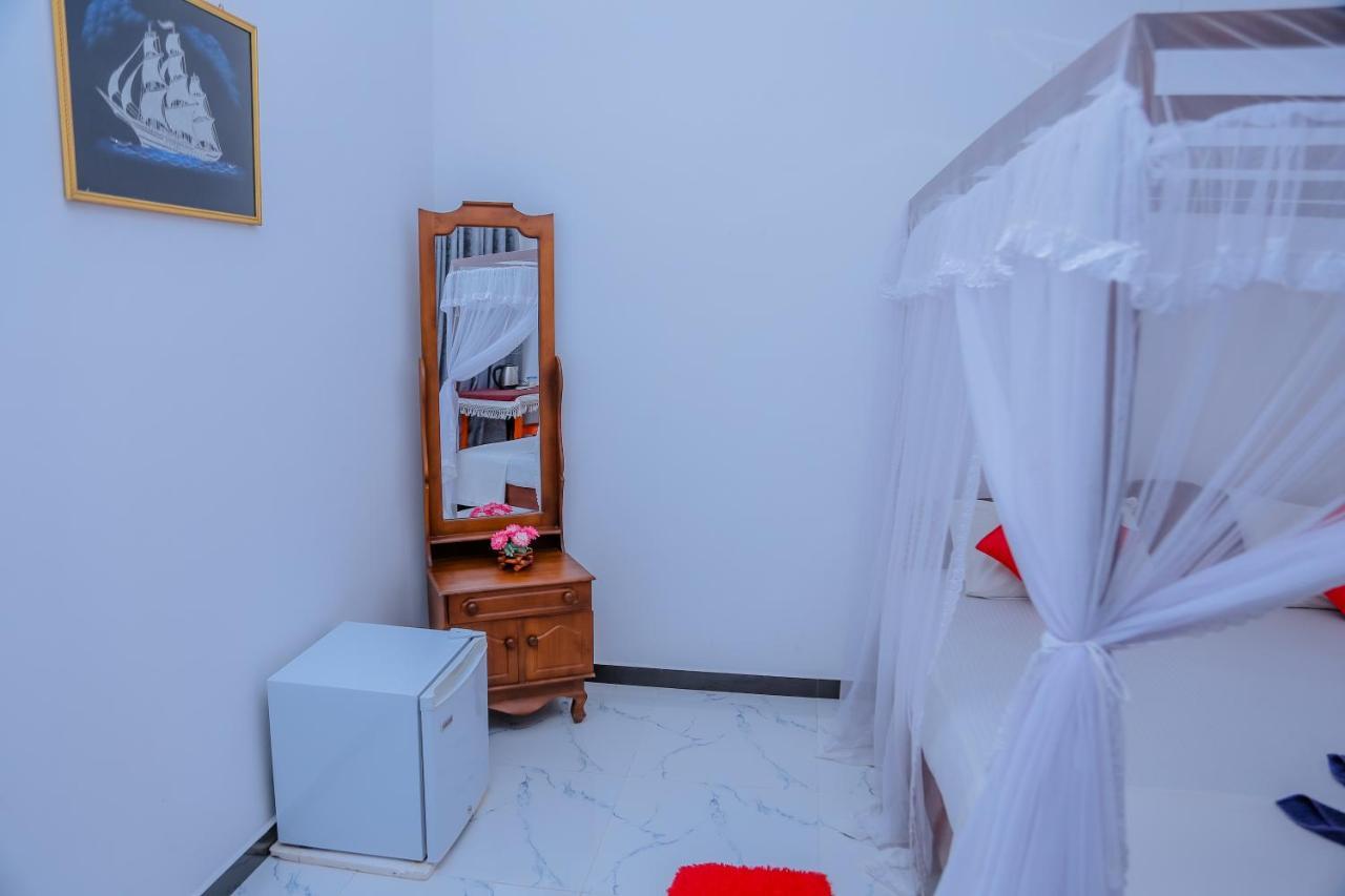 Sajana Ocean Hill Bed & Breakfast มิริสซา ภายนอก รูปภาพ