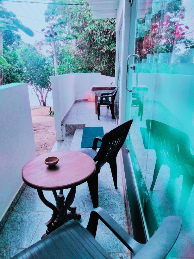 Sajana Ocean Hill Bed & Breakfast มิริสซา ห้อง รูปภาพ