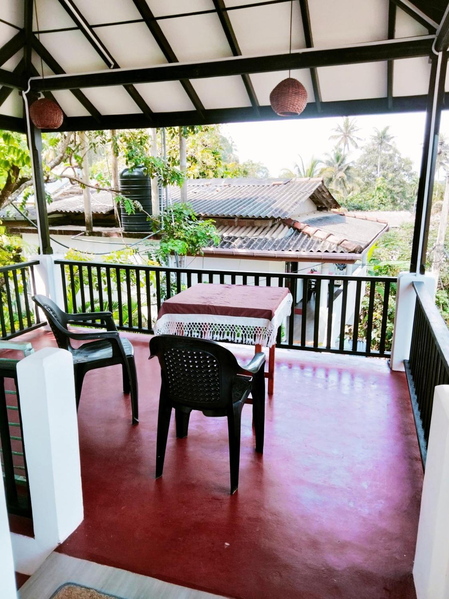 Sajana Ocean Hill Bed & Breakfast มิริสซา ห้อง รูปภาพ