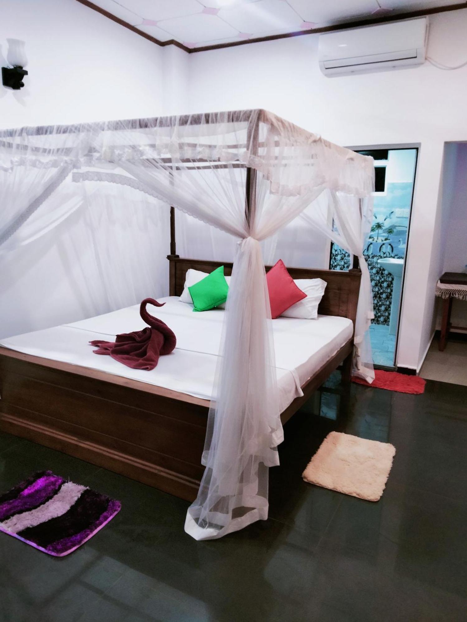 Sajana Ocean Hill Bed & Breakfast มิริสซา ห้อง รูปภาพ