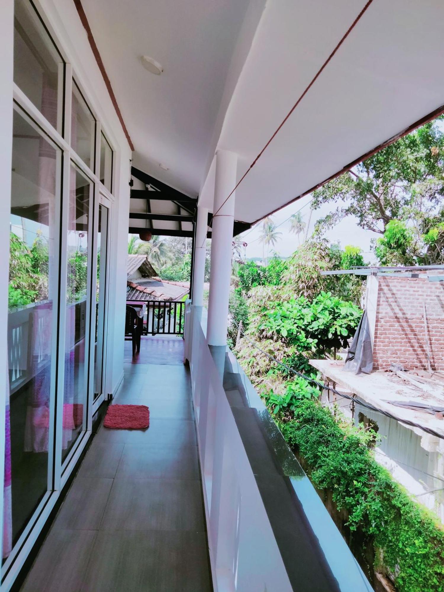 Sajana Ocean Hill Bed & Breakfast มิริสซา ห้อง รูปภาพ