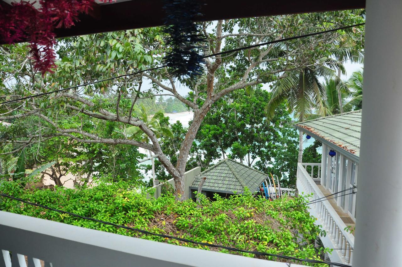 Sajana Ocean Hill Bed & Breakfast มิริสซา ภายนอก รูปภาพ